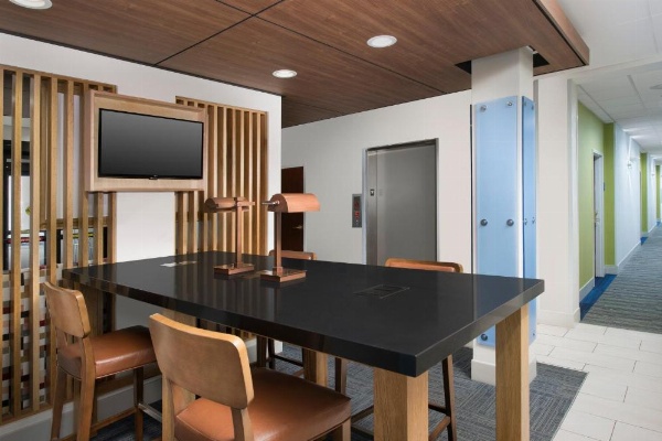 Holiday Inn Express Knoxville-Strawberry Plains, an IHG Hotel image 11