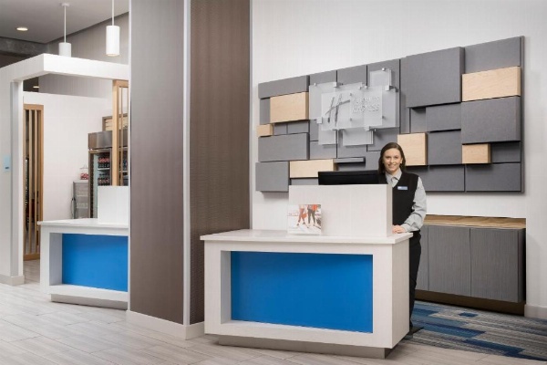 Holiday Inn Express Knoxville-Strawberry Plains, an IHG Hotel image 13