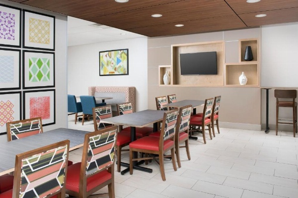 Holiday Inn Express Knoxville-Strawberry Plains, an IHG Hotel image 22