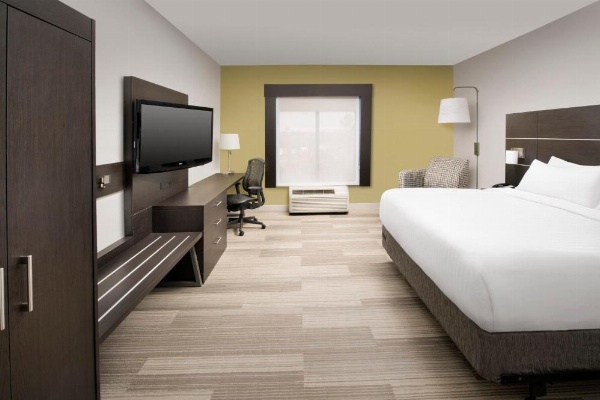Holiday Inn Express Knoxville-Strawberry Plains, an IHG Hotel image 29