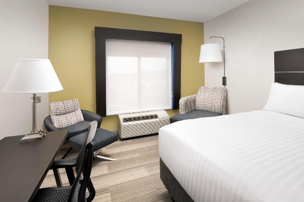 Holiday Inn Express Knoxville-Strawberry Plains, an IHG Hotel image 4