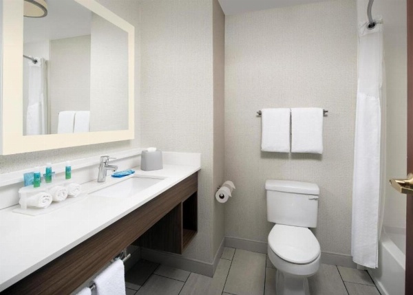 Holiday Inn Express Knoxville-Strawberry Plains, an IHG Hotel image 7